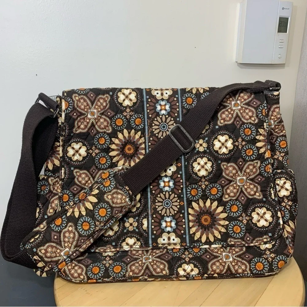 Vera Bradley Crossbody Baby Diaper Messenger Floral Travel Bag Brown Ajust Strap - Picture 13 of 13